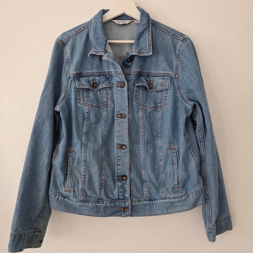 LL Bean Women's Denim Jacket Blue Trucker Style Classic Fit Size L